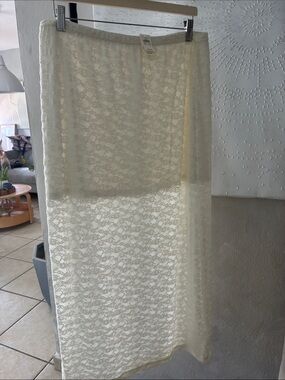 aerie Cream Lace Maxi Skirt